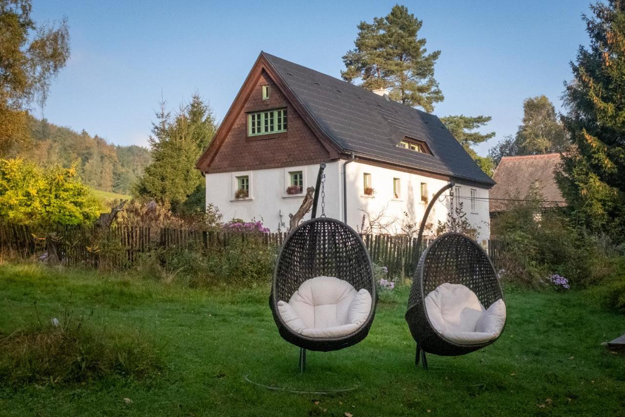 Enjoy Cozy Home Hills & Forest & Views & Gardens & Sauna Whirlpool Bath Яблонне-в-Подьештеди Экстерьер фото